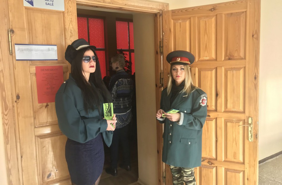 Jonavos politechnikos mokykloje – „Paskutinis pasispardymas“