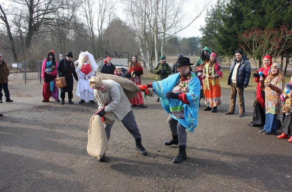 Užgavėnes šventė ir Ruklos globos namų gyventojai