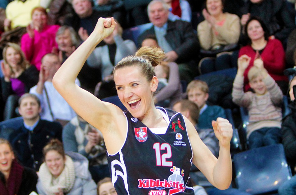 LMKL tritaškių konkurse – ir tituluota snaiperė