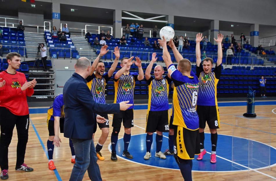 SMK „Vikingai“ šalies futsal taurės varžybose – sidabro medalių laimėtojai