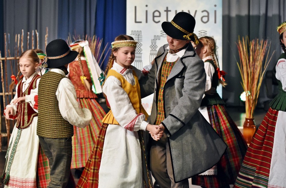 Startavo tautinio kostiumo konkursas