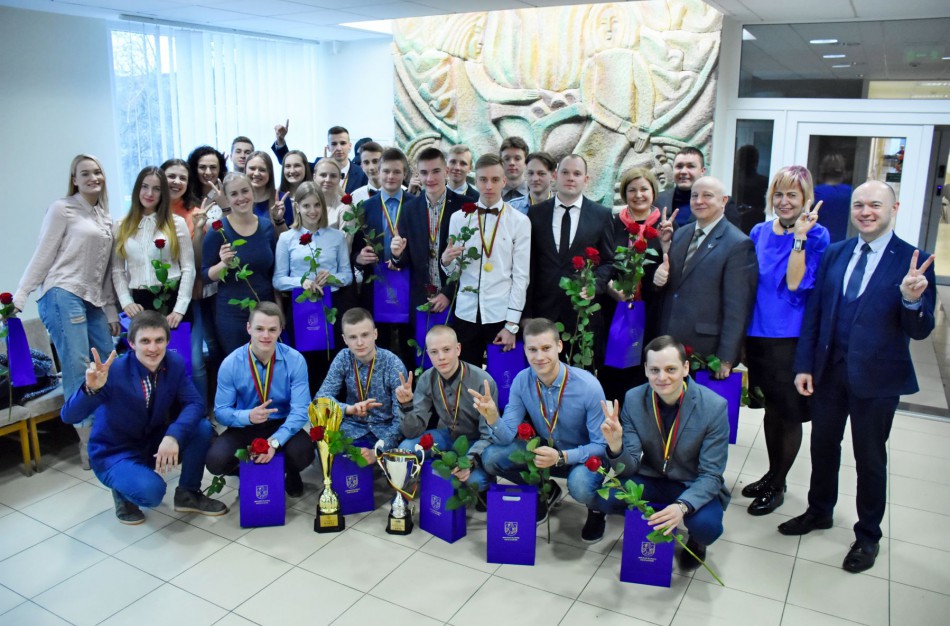 Savivaldybėje pagerbti prizines vietas iškovoję sportininkai