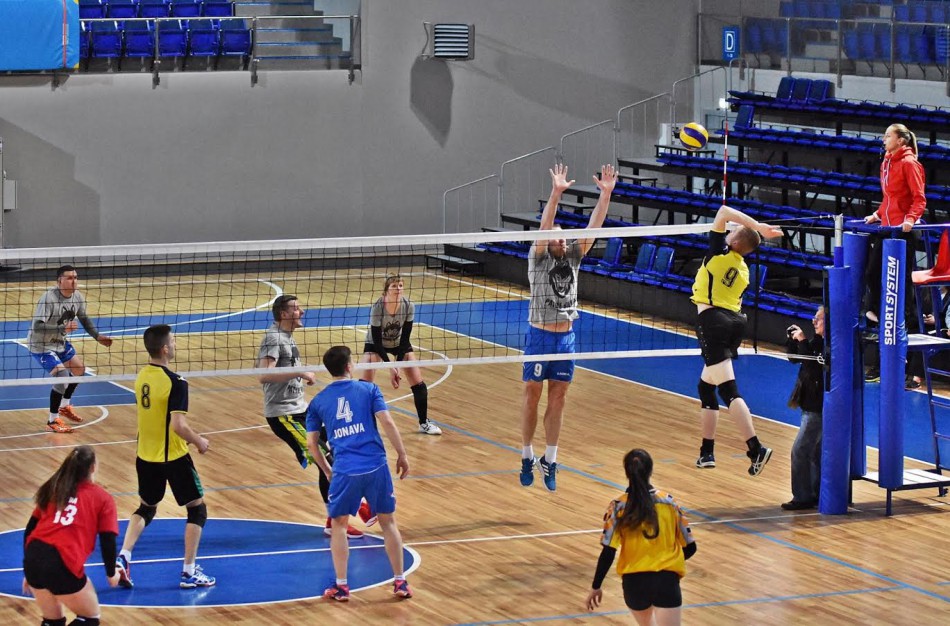 Tinklinio žvaigždžių diena: jaunimo dominavimas visuose šventinio vakaro konkursuose