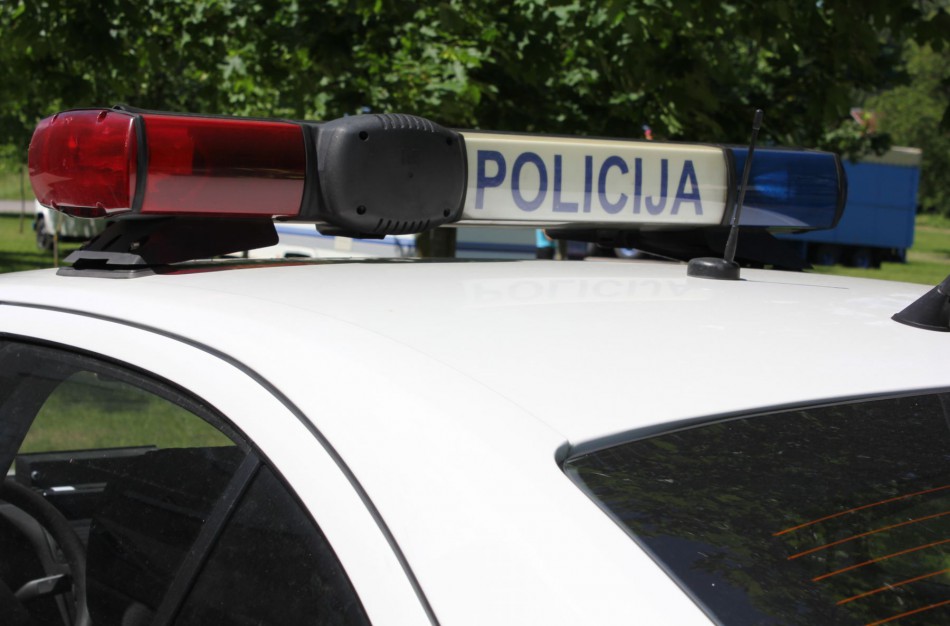 Vasario 16-osios gatve – 103 kilometrų per valandą greičiu