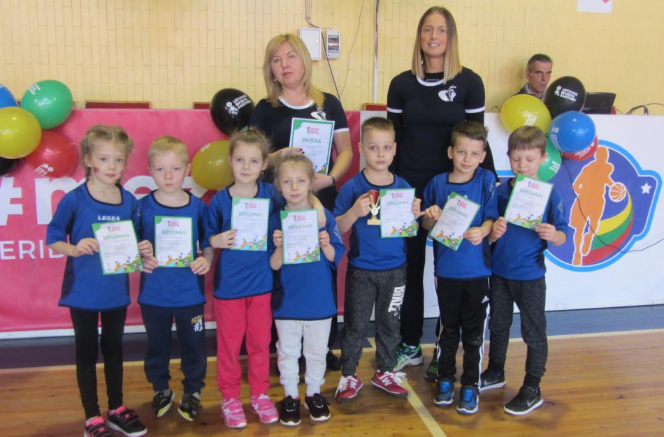 Jonavos lopšelio-darželio „Pakalnutė“ jaunieji sportininkai – „Mažųjų olimpiados“ dalyviai