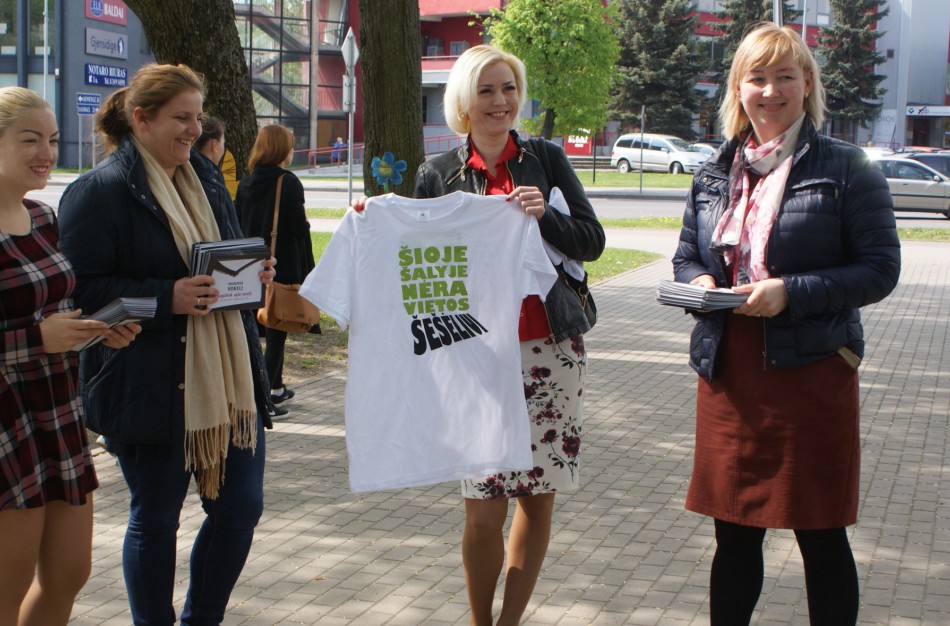 Jonaviečiai prisijungė prie akcijos „Šioje šalyje nėra vietos šešėliui“