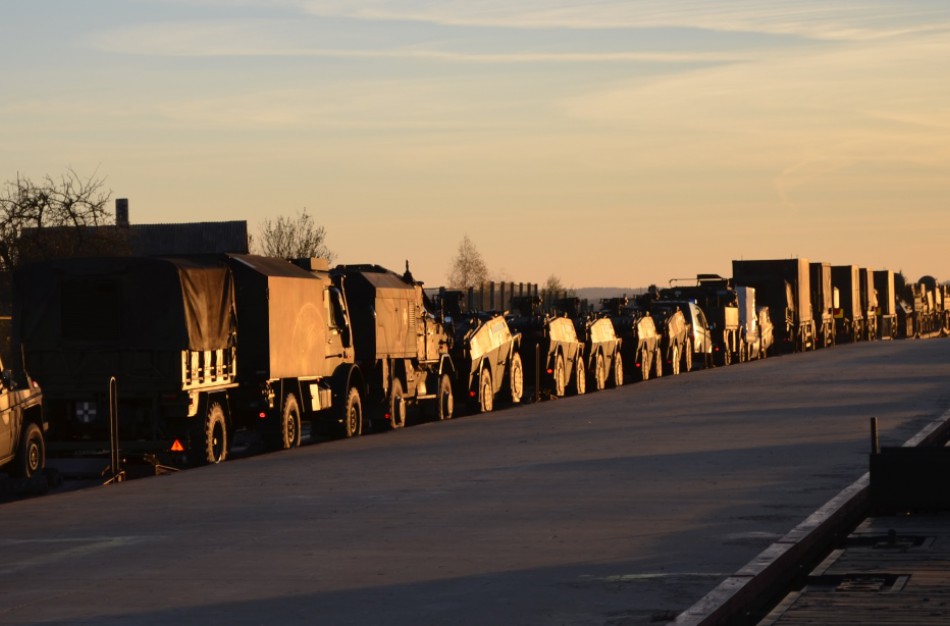 Karinės pratybos mieste