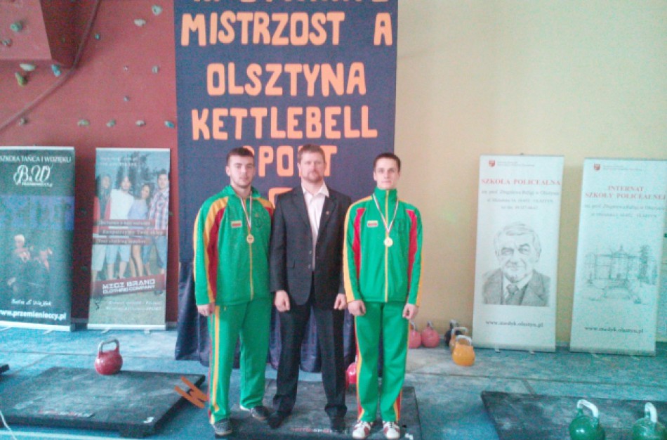 Jonavos svarsčių kilnotojų pergalės Lenkijoje