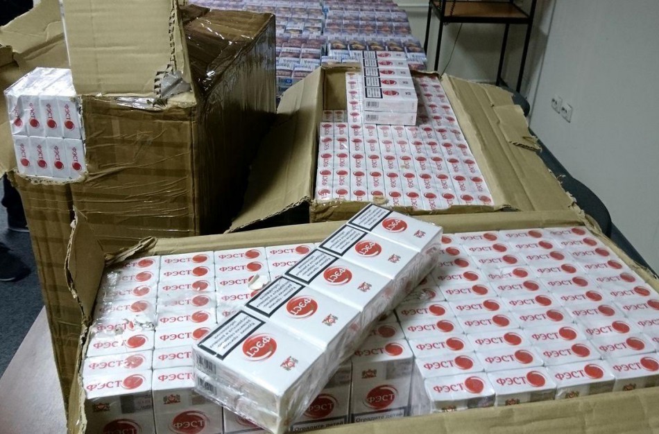 Jonavoje į rinką neleista pasklisti daugiau nei 4 500 pakelių kontrabandinių cigarečių