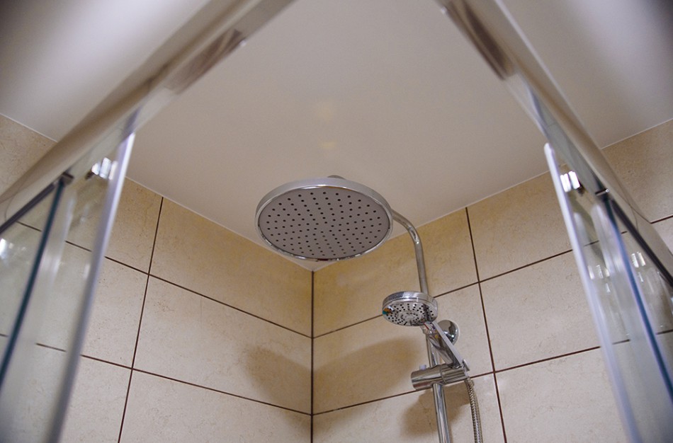 Nebus tiekiamas karštas vanduo