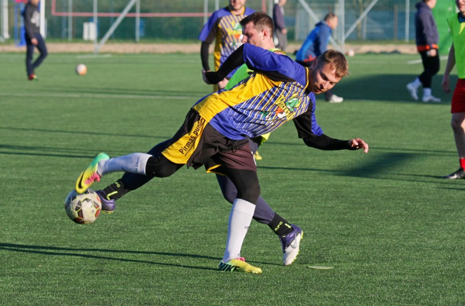 Rezultatyvių ir triuškinančių bei atkaklių kovų turas