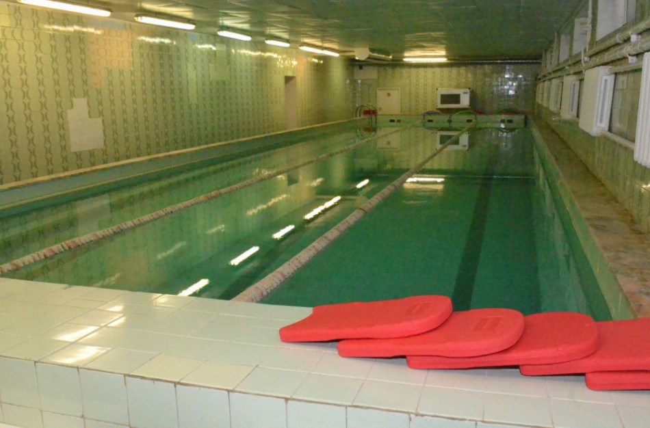 Iki rudens numatyta pakeisti Jonavos miesto baseino dugno dangą