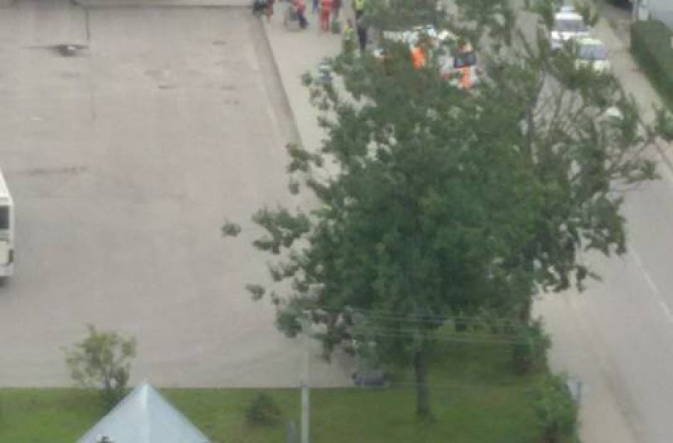 Vydamasis autobusą į asfaltą susižalojo vyriškis