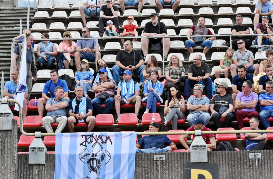 „Jonavos“ futbolininkai kviečia susitikti miesto gimtadienio šventėje