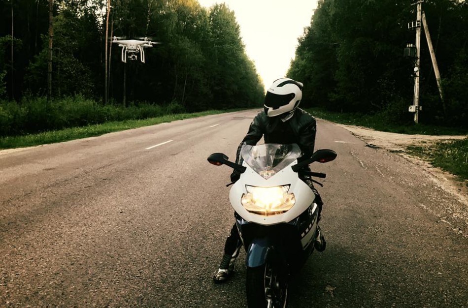 Norinčių vairuoti motociklą daugėja: „Regitra“ primena į egzaminą atvykti su specializuota apranga