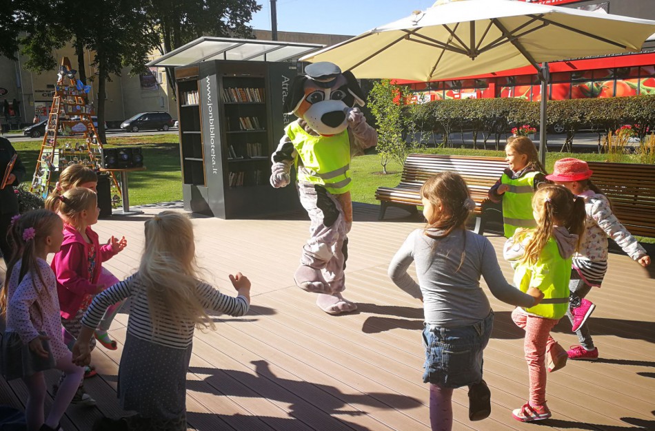 Paskutinysis vasaros skaitymų renginys „Knyga kalba TAU“