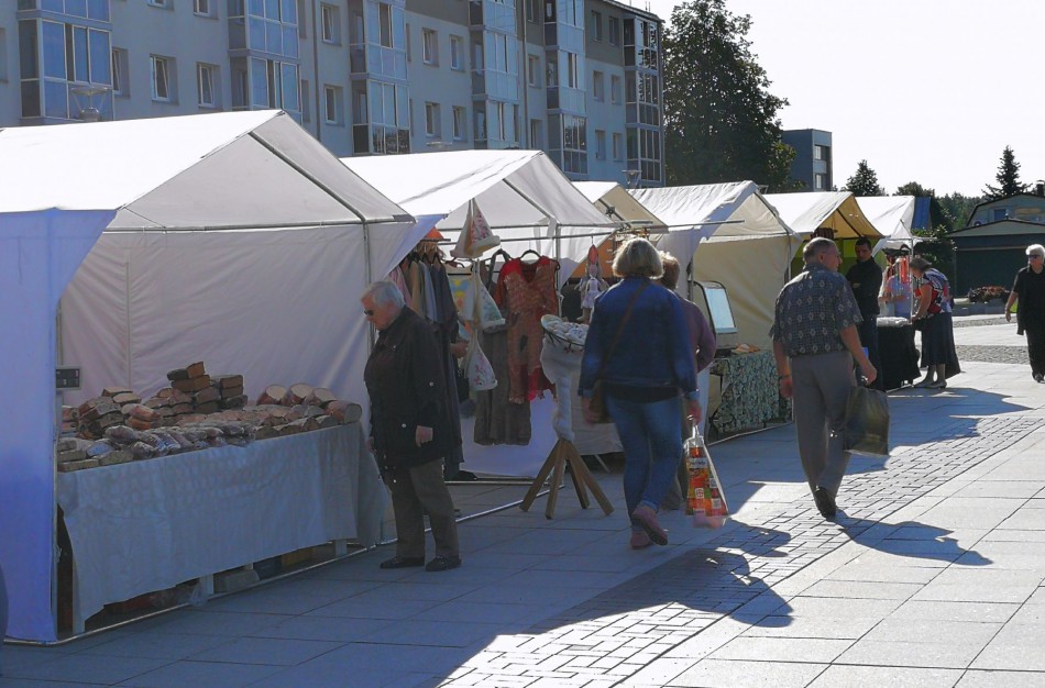 Šiandien atgijo Sąjūdžio aikštė -  pakvietė jonaviečius į mugę