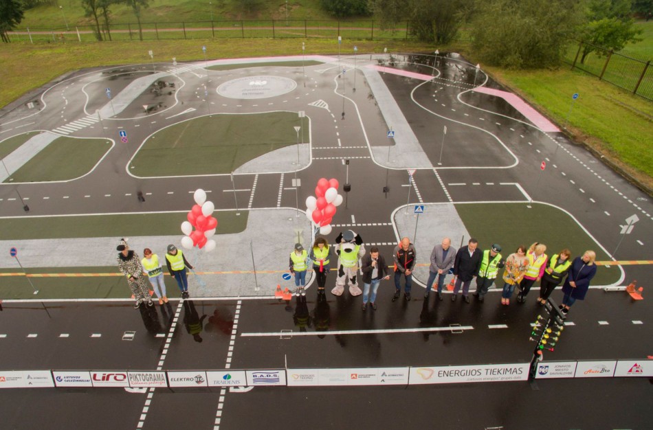Miesto stadione – vaikų saugaus eismo miestelis