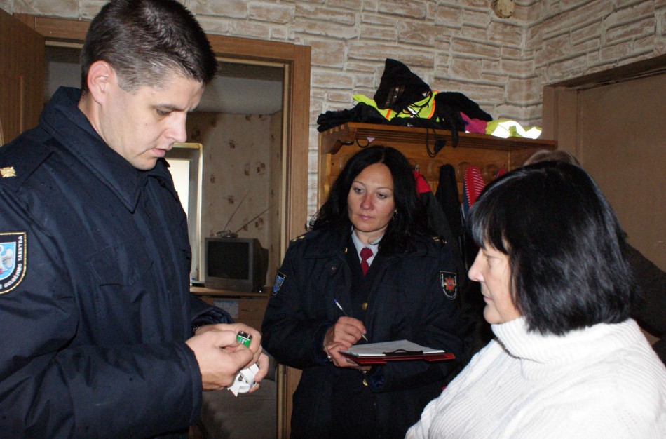 Dūmų jutikliai – vargingiau gyvenančiųjų būstuose