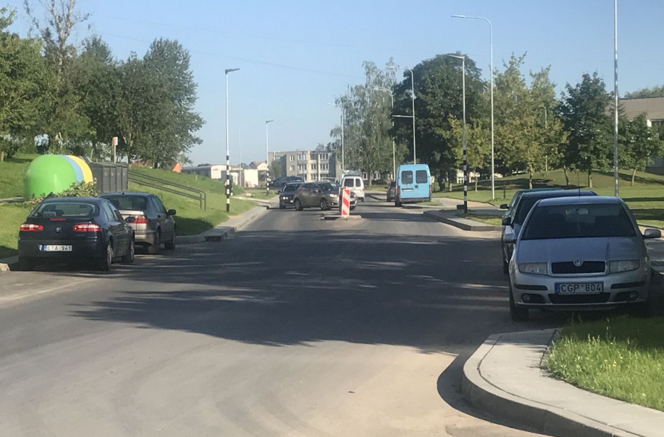 Bus įrengiami nauji kelio ženklai prie ugdymo įstaigų Rimkuose
