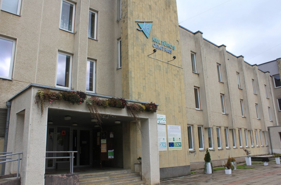 Mero sprendimu Jonavos kultūros centro direktoriui ženkliai pakeltas atlyginimas