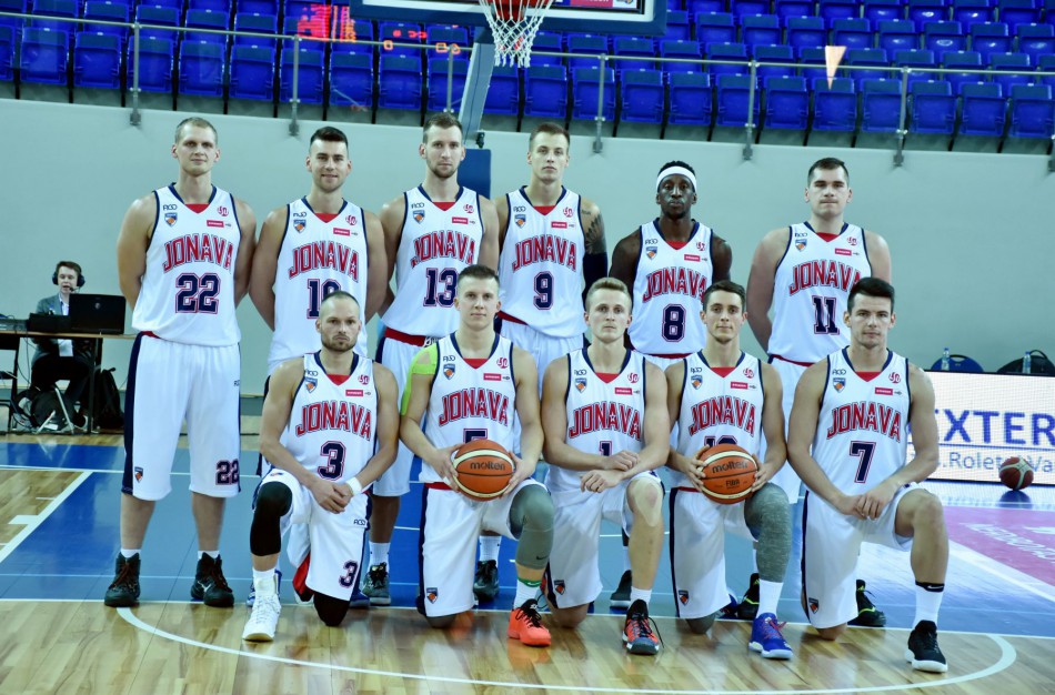 Jonavos krepšininkai sezoną pradėjo pralaimėjimais