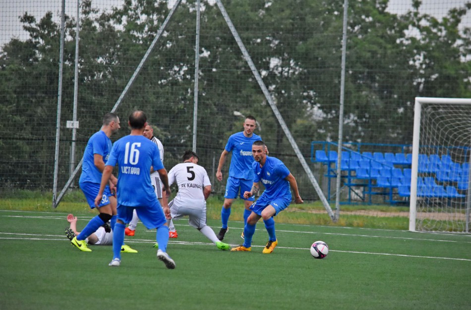 Sezonui besibaigiant – dvejos rungtynės