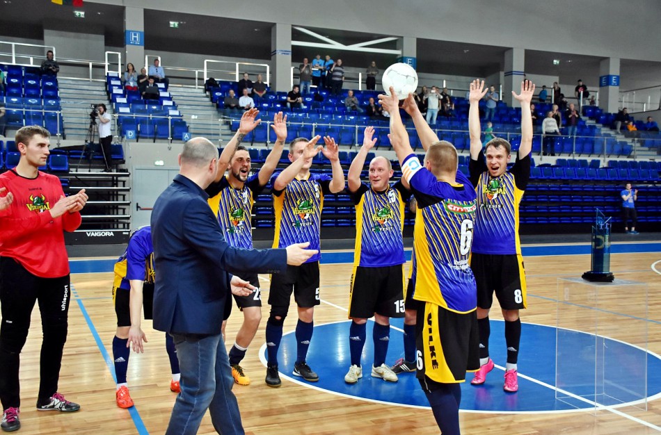 Istorinis įvykis Jonavos futbole – „Jonavos Vikingai“ rungtyniaus futsal A lygoje