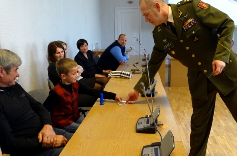 Ar visuomenė tinkamai informuota apie karo procesus?