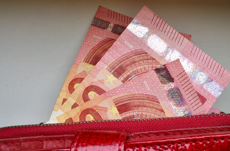 „Sodra“ paskyrė pirmąsias ilgalaikio darbo išmokas 