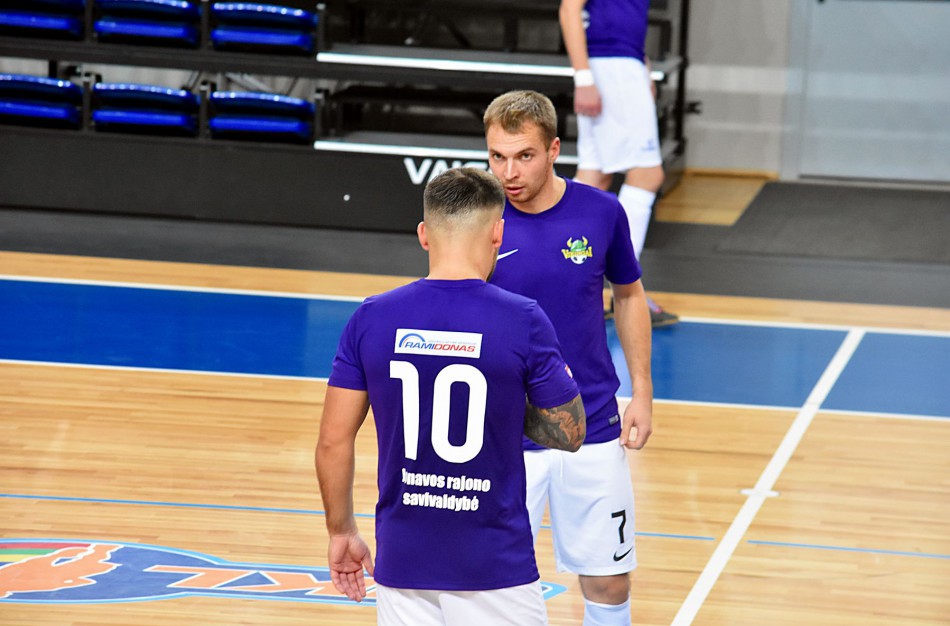 Pirmųjų taškų lenktynėse: „Vikingai“ prieš „Vievio žiedą“