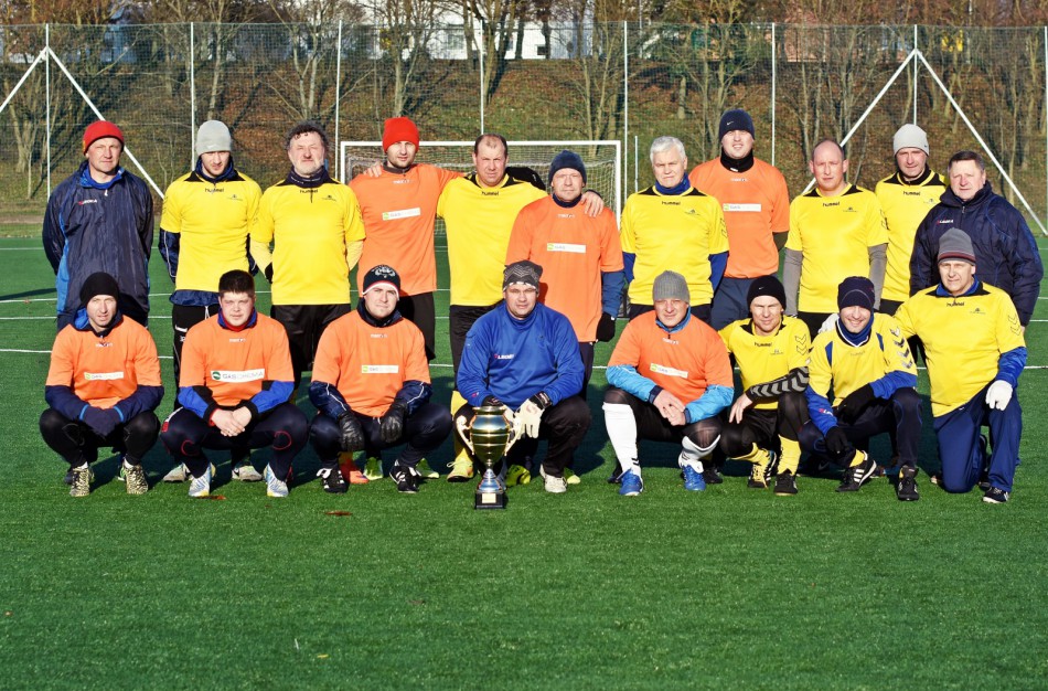 Penktą kartą taurę kėlė „Gaschema“ komandos futbolo mėgėjai