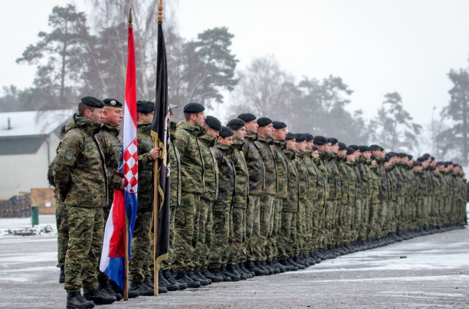 Kroatijos kariai prisijungė prie NATO priešakinių pajėgų kovinės grupės