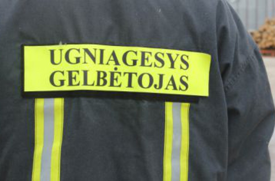 "Smagus" savaitgalis: svylantis arbatinukas, degantis konteineris ir kamino suodžiai