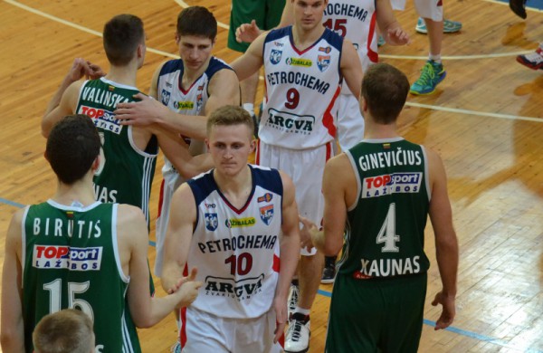 Serijoje iki trijų pergalių „Petrochema“ priekyje 2:1