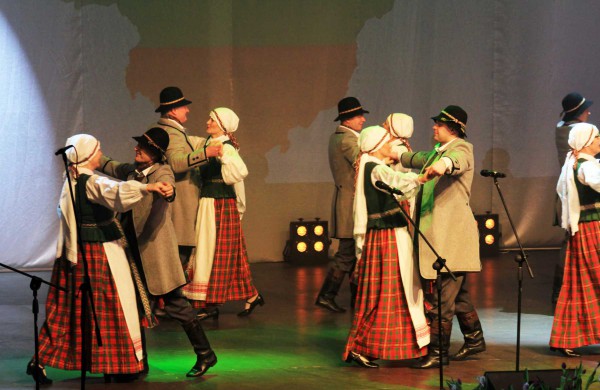 Pirmą kartą pagarbos bėgime dalyvavo ir NATO priešakinių pajėgų kovinės grupės kariai, dislokuoti Lietuvoje 