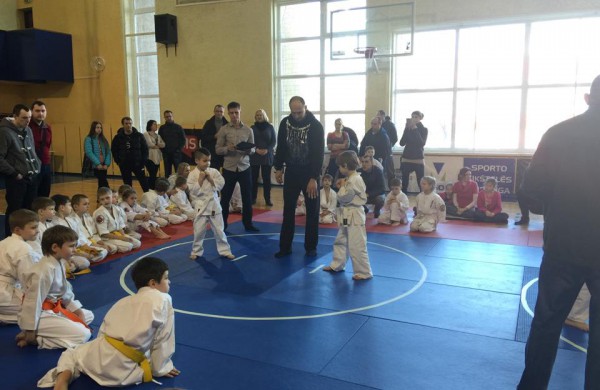 Jonavoje – vaikų karatė kovos