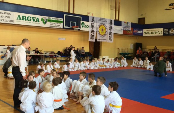 Jonavoje – vaikų karatė kovos
