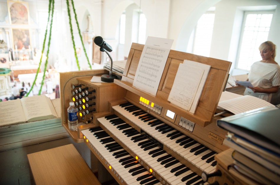 Balsai nuo vargonų - Viduramžių choras 