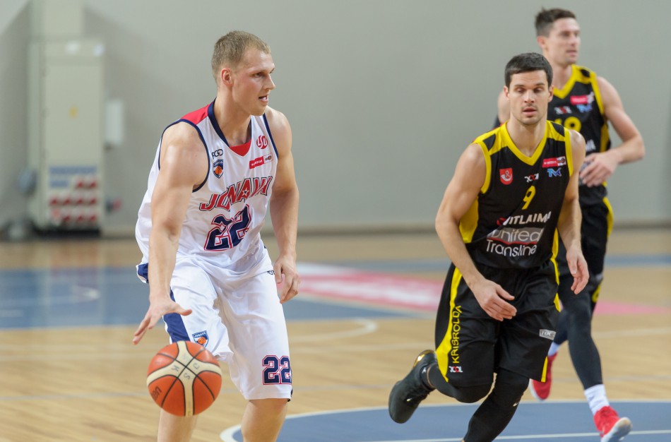 Didžiulį varžovų pranašumą panaikinusi „Jonava“ šventė fantastišką pergalę Tauragėje