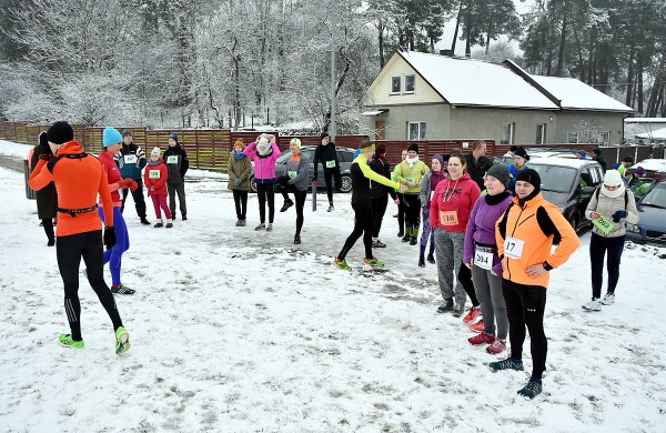 Žiemos bėgimui entuziastai vėl rinkosi Jonavoje