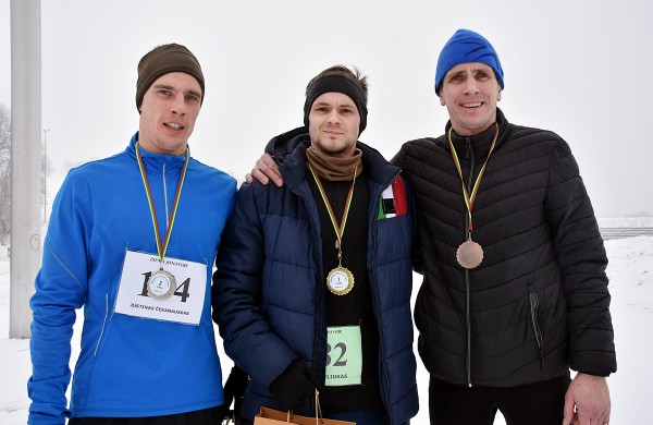 Žiemos bėgimui entuziastai vėl rinkosi Jonavoje