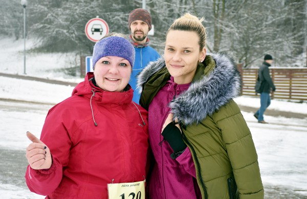 Žiemos bėgimui entuziastai vėl rinkosi Jonavoje