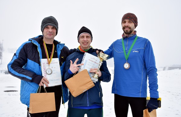 Žiemos bėgimui entuziastai vėl rinkosi Jonavoje