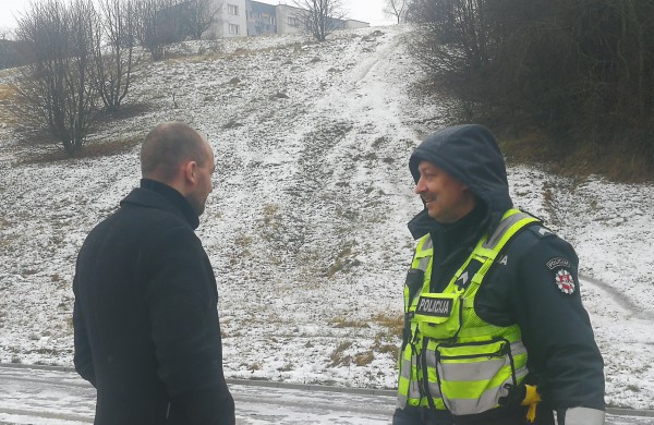 Susiaurinta gatvė dėl saugumo nėra tokia saugi