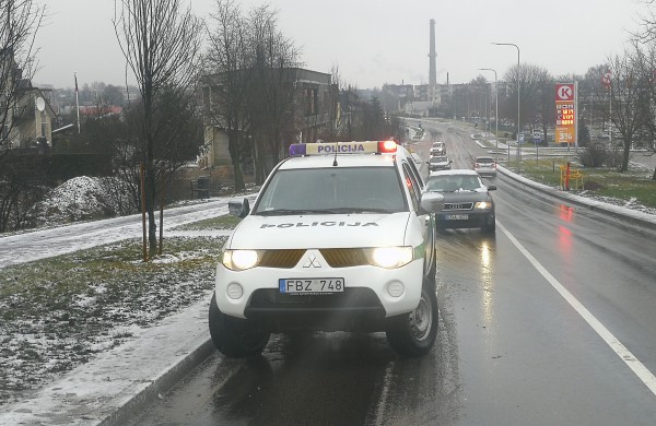 Susiaurinta gatvė dėl saugumo nėra tokia saugi