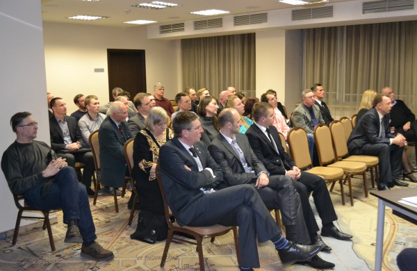 Apdovanoti tinklinio treneriai, žaidėjai, žiniasklaidos atstovai