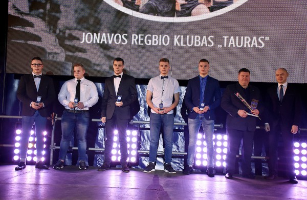 Arenoje įvyko Jonavos sporto apdovanojimai