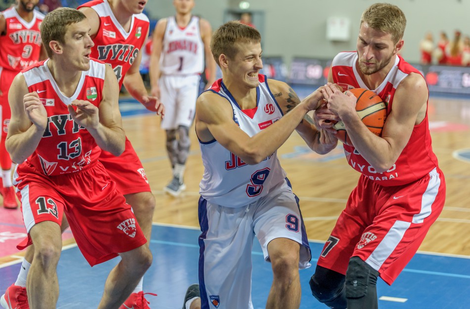 Be D.Rediko namuose žaidusi „Jonava“ nusileido NKL lyderiams