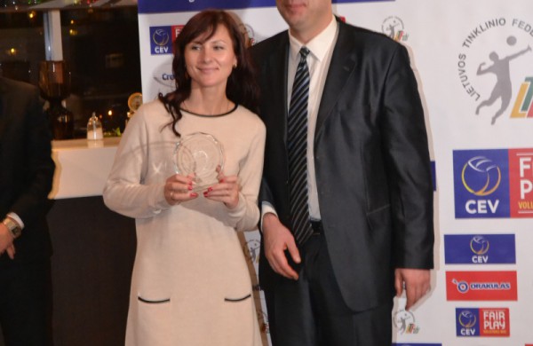 Apdovanoti tinklinio treneriai, žaidėjai, žiniasklaidos atstovai